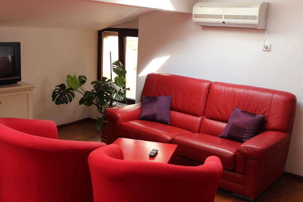 Banu Manta Apartments Бухарест Номер фото