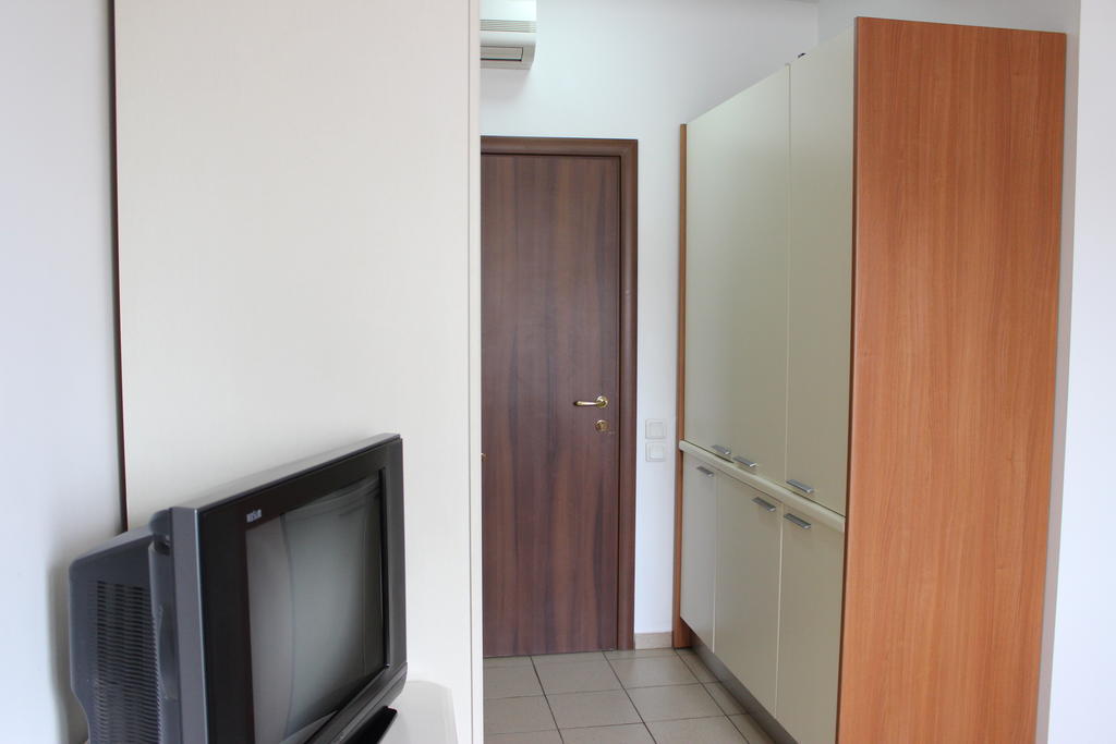 Banu Manta Apartments Бухарест Номер фото